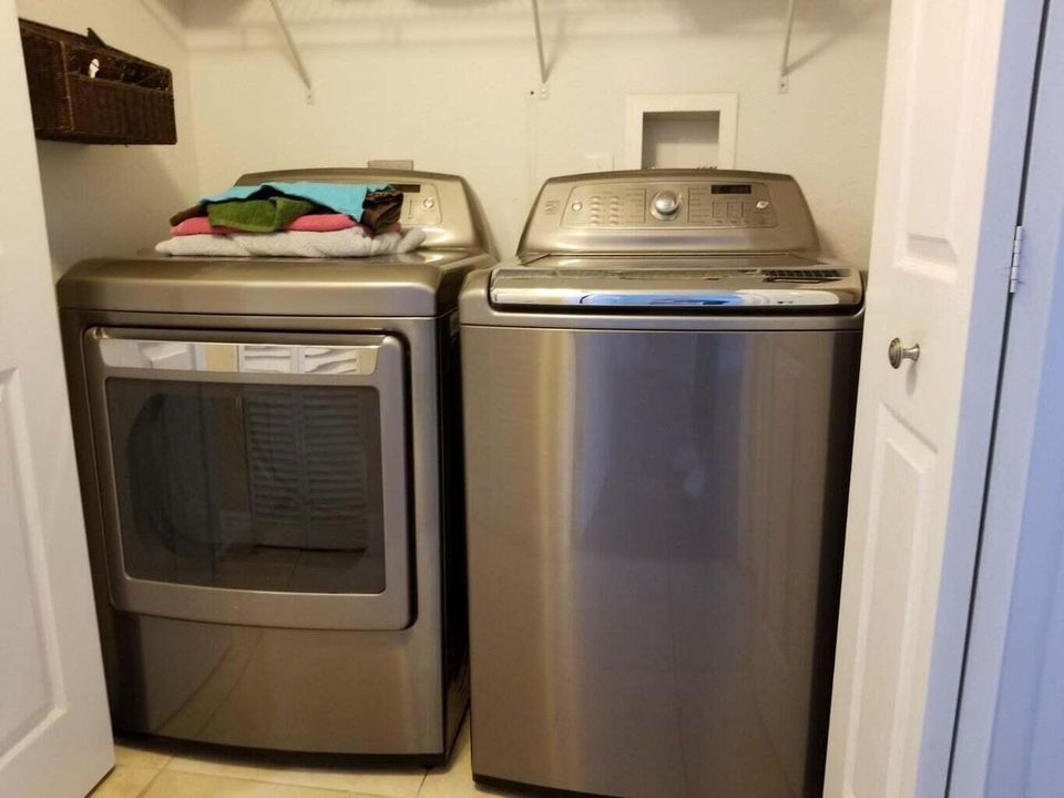 For Rent: $1,874 (2 beds, 2 baths, 952 Square Feet)