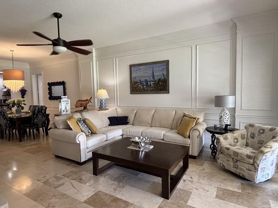 For Sale: $539,900 (2 beds, 2 baths, 1989 Square Feet)