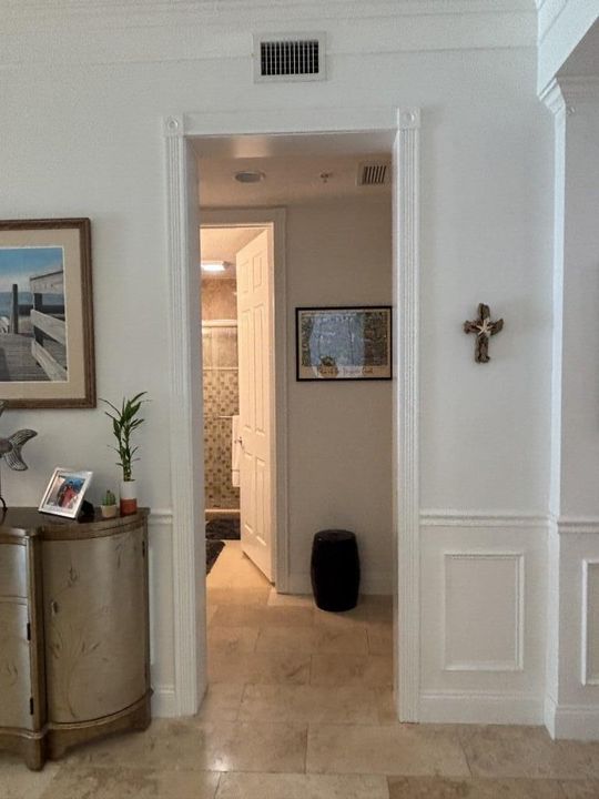 For Sale: $539,900 (2 beds, 2 baths, 1989 Square Feet)