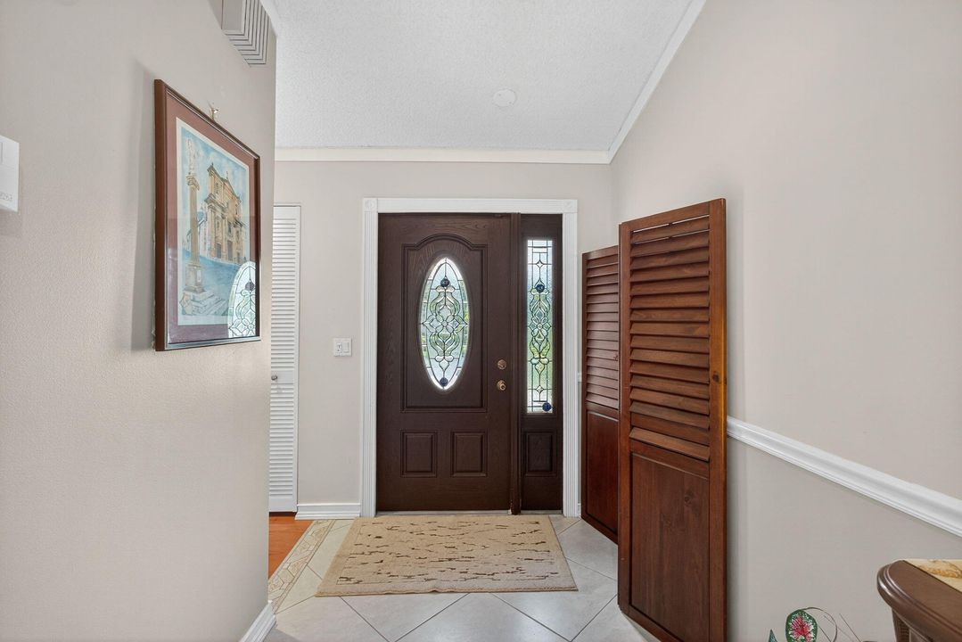 На продажу: $479,900 (2 спален, 2 ванн, 1378 Квадратных фут)