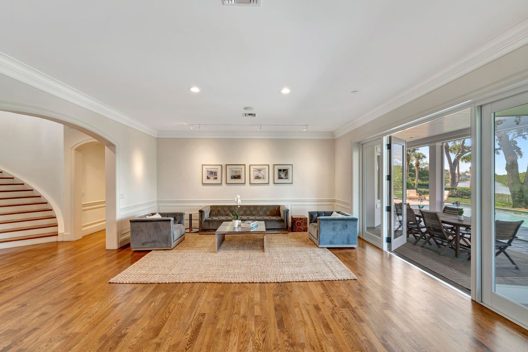 For Sale: $4,500,000 (4 beds, 4 baths, 5921 Square Feet)