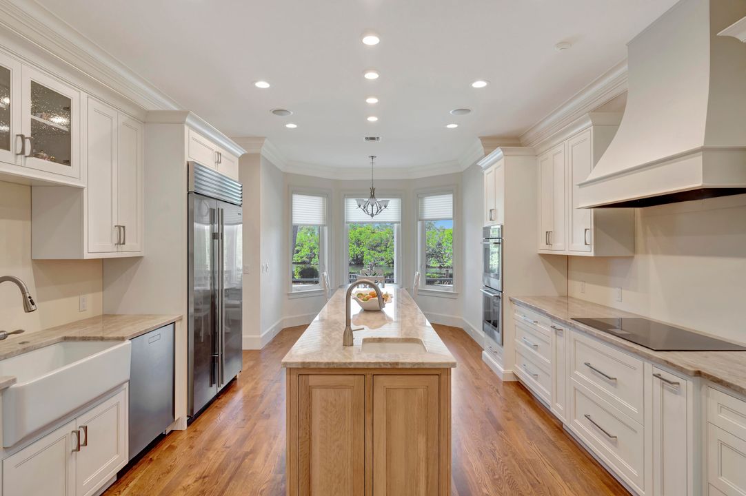 For Sale: $4,500,000 (4 beds, 4 baths, 5921 Square Feet)