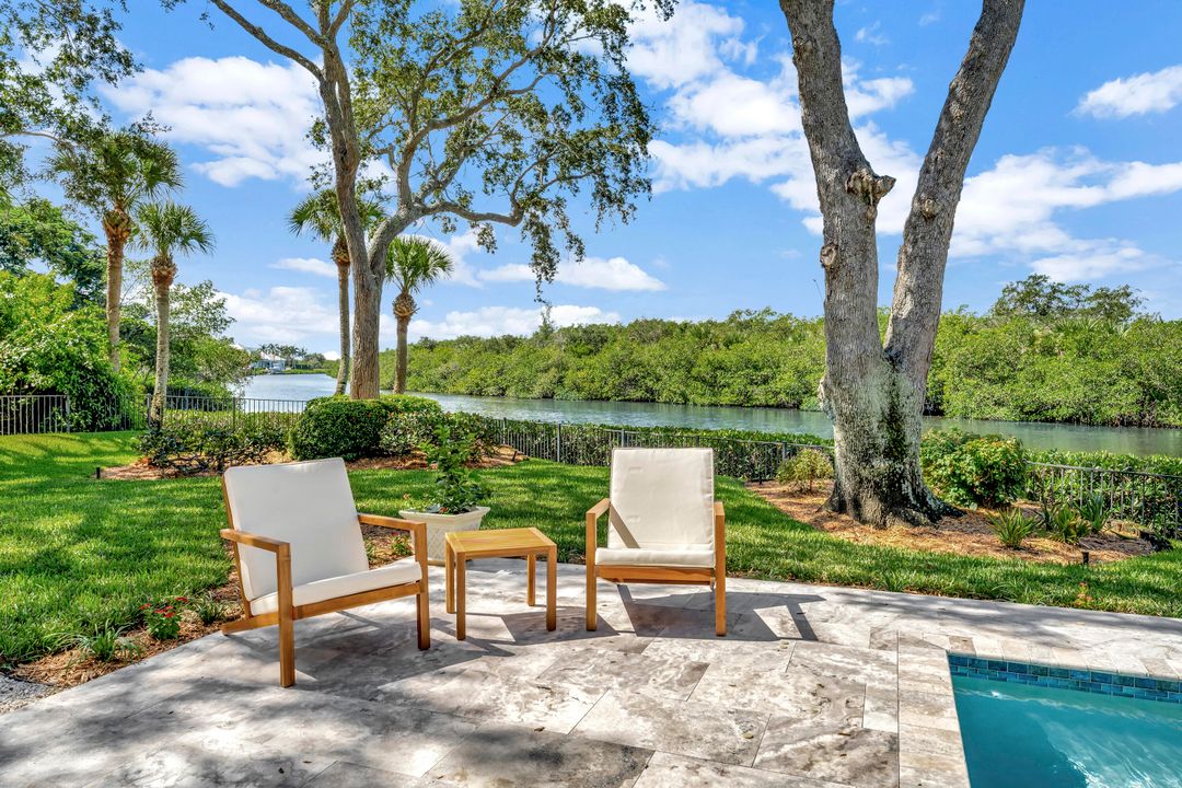 For Sale: $4,500,000 (4 beds, 4 baths, 5921 Square Feet)