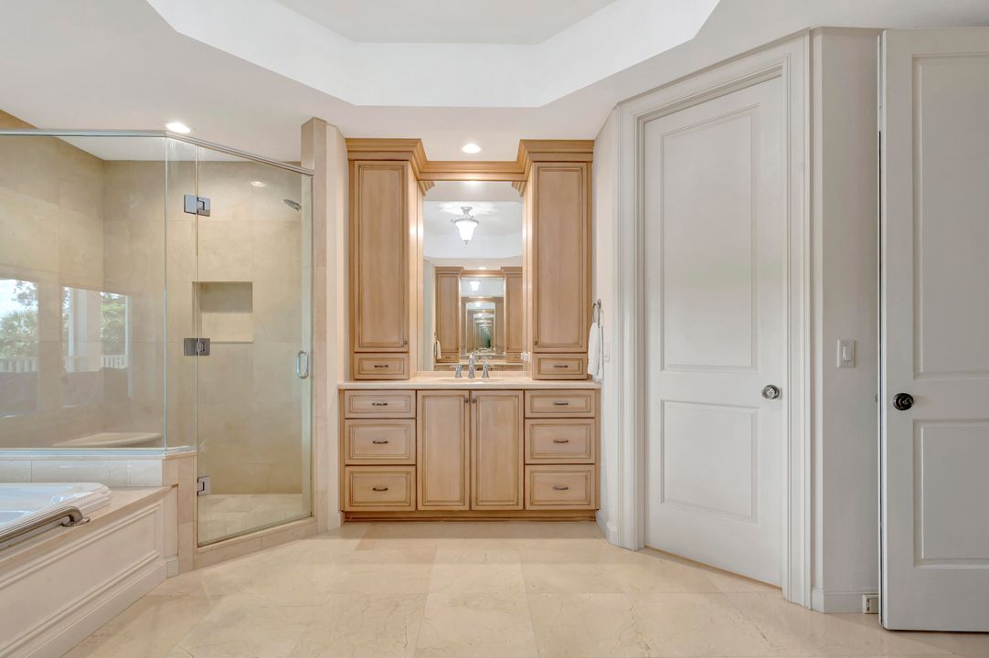 For Sale: $4,500,000 (4 beds, 4 baths, 5921 Square Feet)