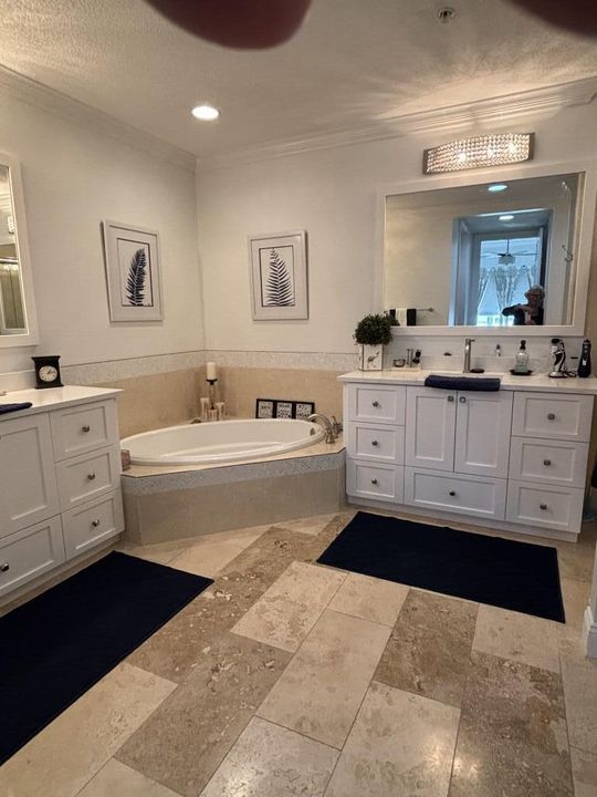 For Sale: $539,900 (2 beds, 2 baths, 1989 Square Feet)