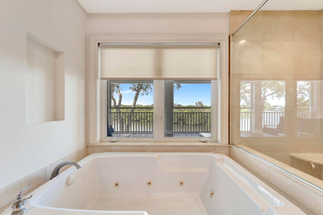 For Sale: $4,500,000 (4 beds, 4 baths, 5921 Square Feet)