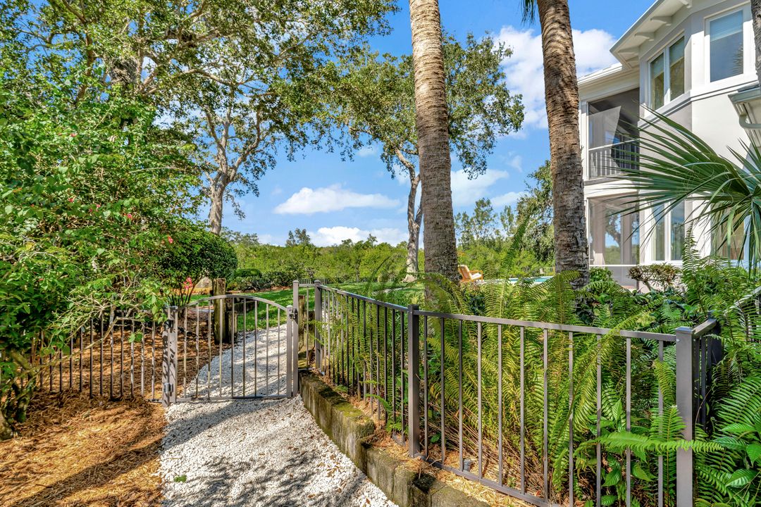 For Sale: $4,500,000 (4 beds, 4 baths, 5921 Square Feet)