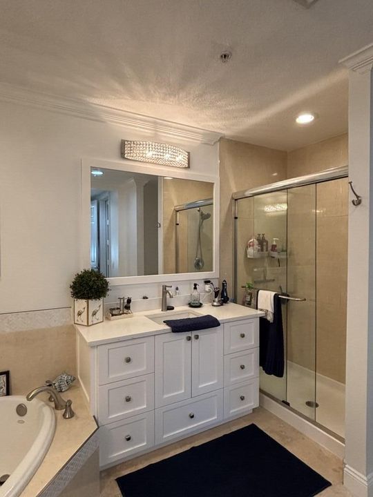 For Sale: $539,900 (2 beds, 2 baths, 1989 Square Feet)