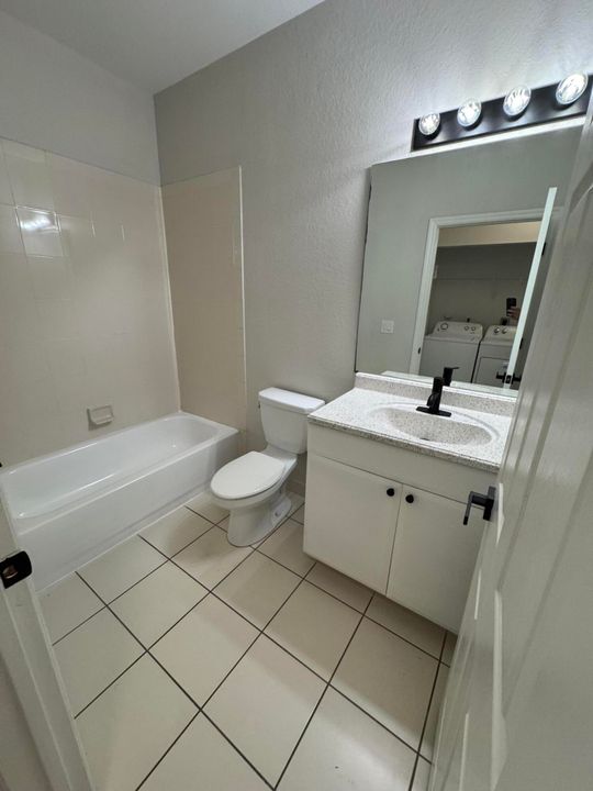 Active With Contract: $2,300 (3 beds, 2 baths, 1338 Square Feet)