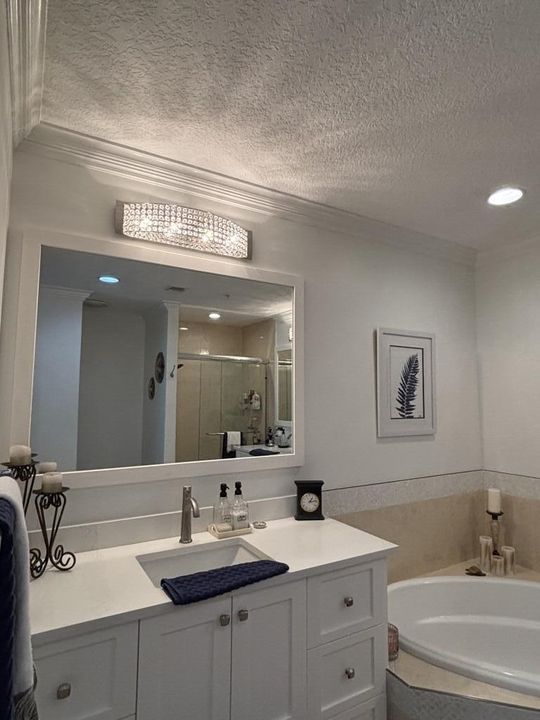 For Sale: $539,900 (2 beds, 2 baths, 1989 Square Feet)