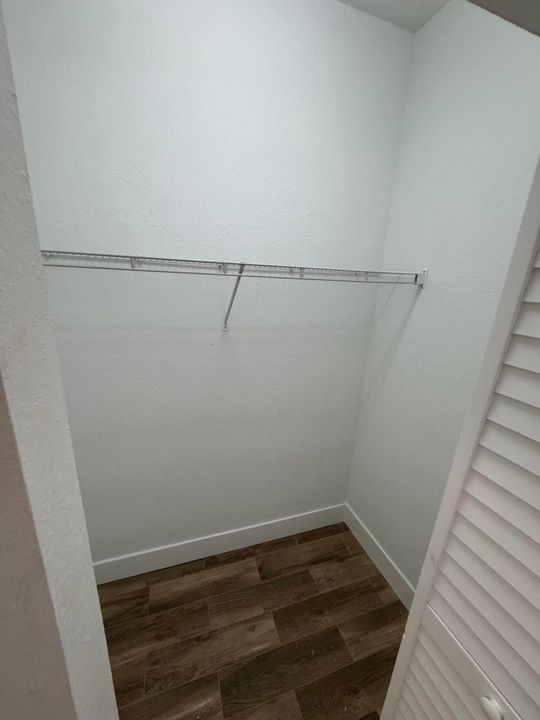 Active With Contract: $2,300 (3 beds, 2 baths, 1338 Square Feet)