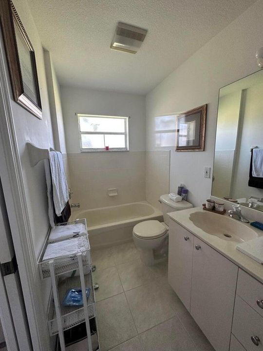 En Renta: $2,575 (3 camas, 2 baños, 1546 Pies cuadrados)