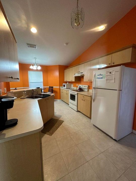 En Renta: $2,575 (3 camas, 2 baños, 1546 Pies cuadrados)