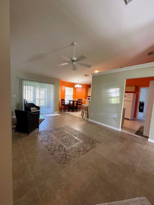 En Renta: $2,575 (3 camas, 2 baños, 1546 Pies cuadrados)