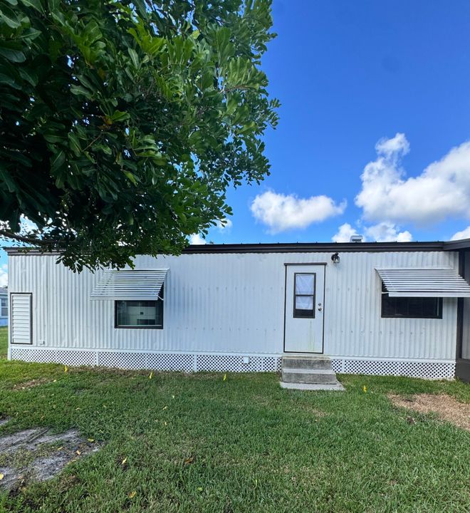 En Venta: $31,500 (2 camas, 2 baños, 924 Pies cuadrados)