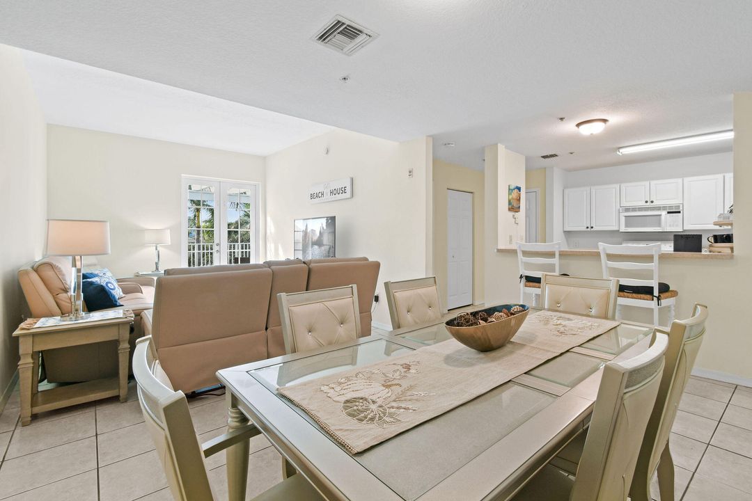 For Rent: $3,500 (2 beds, 1 baths, 968 Square Feet)