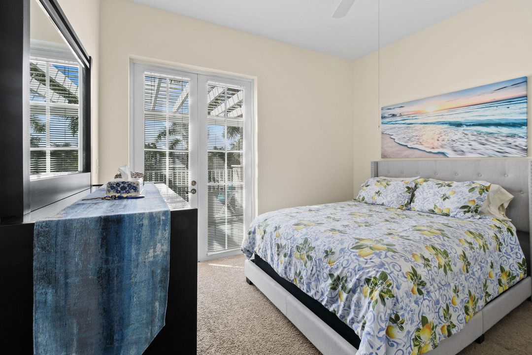 For Rent: $3,500 (2 beds, 1 baths, 968 Square Feet)