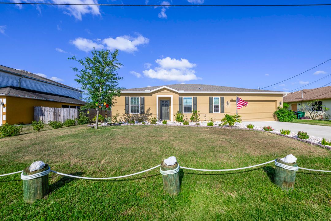 For Rent: $2,700 (4 beds, 2 baths, 2059 Square Feet)