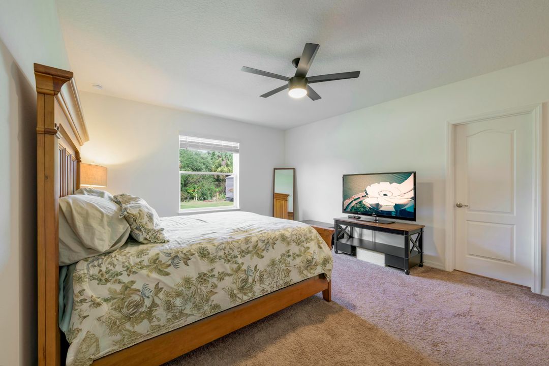 For Rent: $2,700 (4 beds, 2 baths, 2059 Square Feet)