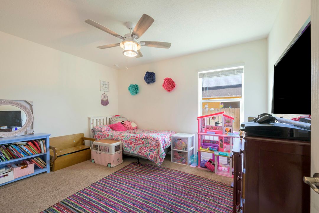 For Rent: $2,700 (4 beds, 2 baths, 2059 Square Feet)