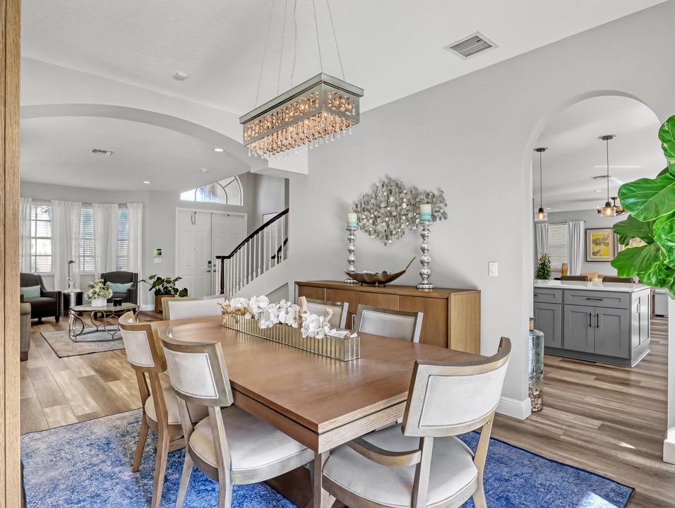 待售: $895,000 (5 贝兹, 3 浴室, 3496 平方英尺)