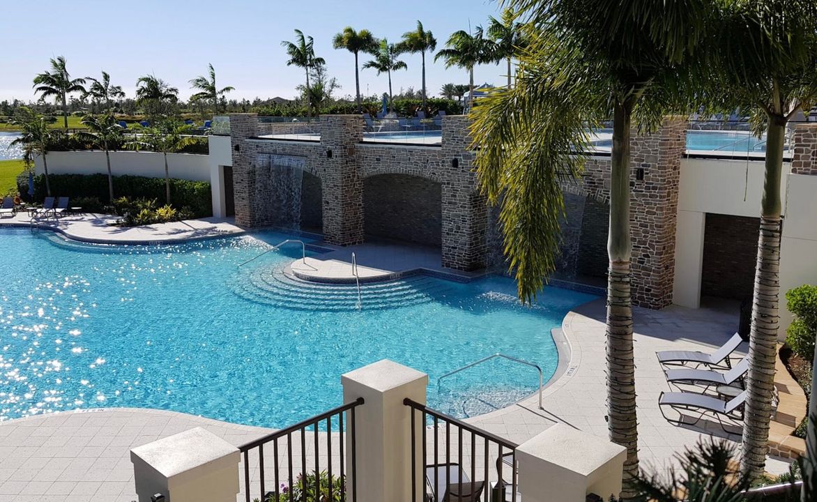 待售: $899,500 (4 贝兹, 4 浴室, 3600 平方英尺)