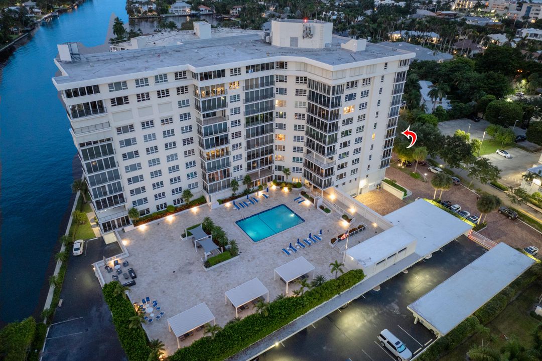 For Sale: $899,000 (2 beds, 2 baths, 1578 Square Feet)