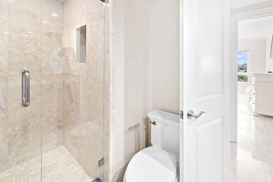 For Sale: $899,000 (2 beds, 2 baths, 1578 Square Feet)