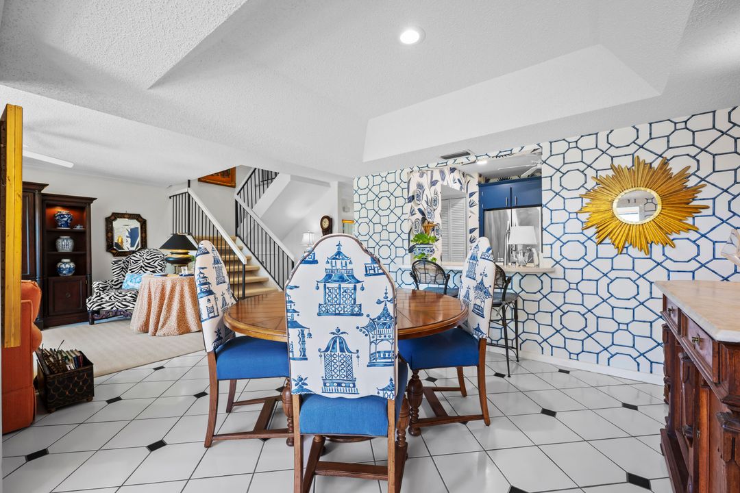 待售: $425,000 (3 贝兹, 2 浴室, 2015 平方英尺)