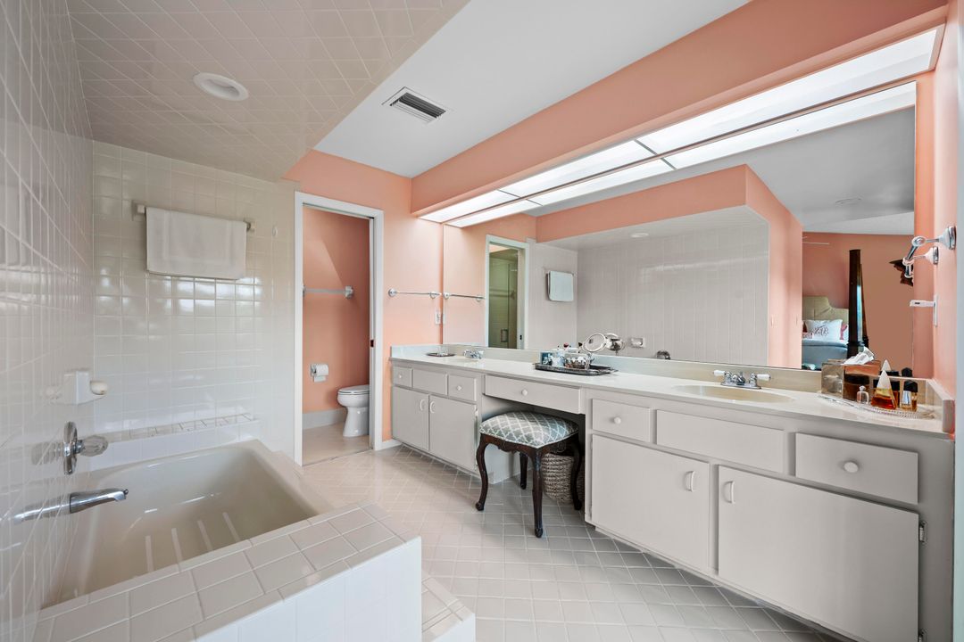 待售: $425,000 (3 贝兹, 2 浴室, 2015 平方英尺)