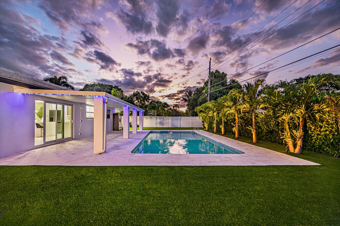 For Sale: $949,000 (4 beds, 3 baths, 1620 Square Feet)