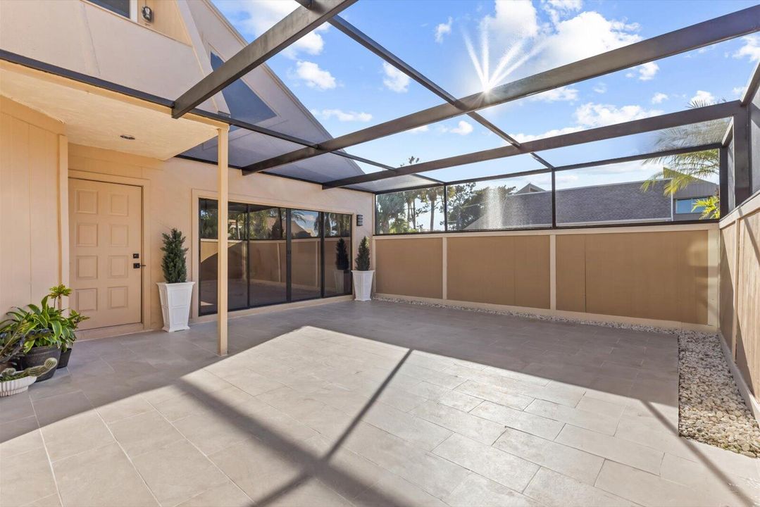 For Rent: $2,400 (3 beds, 2 baths, 1764 Square Feet)