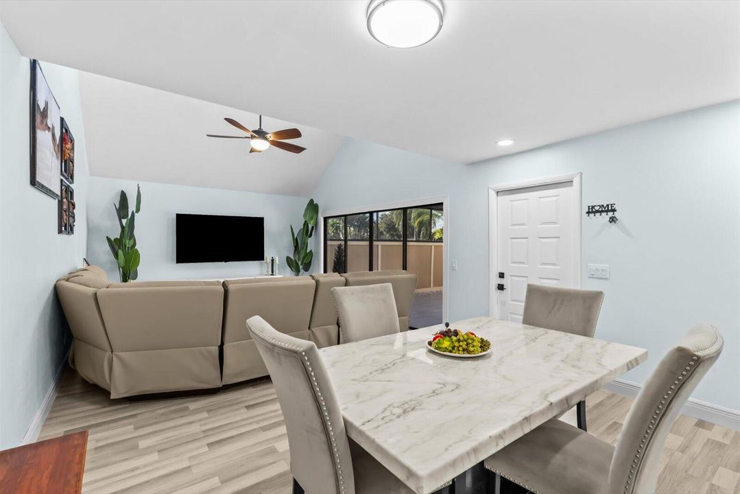 For Rent: $2,400 (3 beds, 2 baths, 1764 Square Feet)