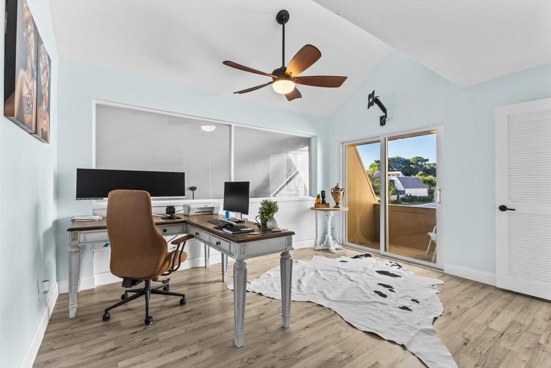 For Rent: $2,400 (3 beds, 2 baths, 1764 Square Feet)