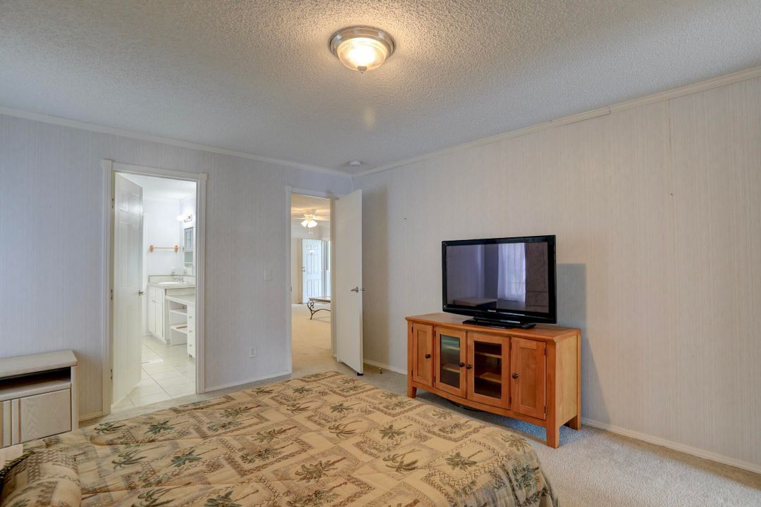 合同活跃: $235,000 (3 贝兹, 2 浴室, 1664 平方英尺)