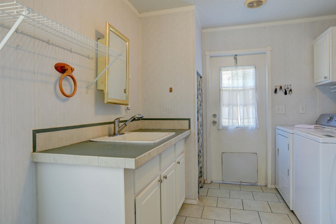 合同活跃: $235,000 (3 贝兹, 2 浴室, 1664 平方英尺)