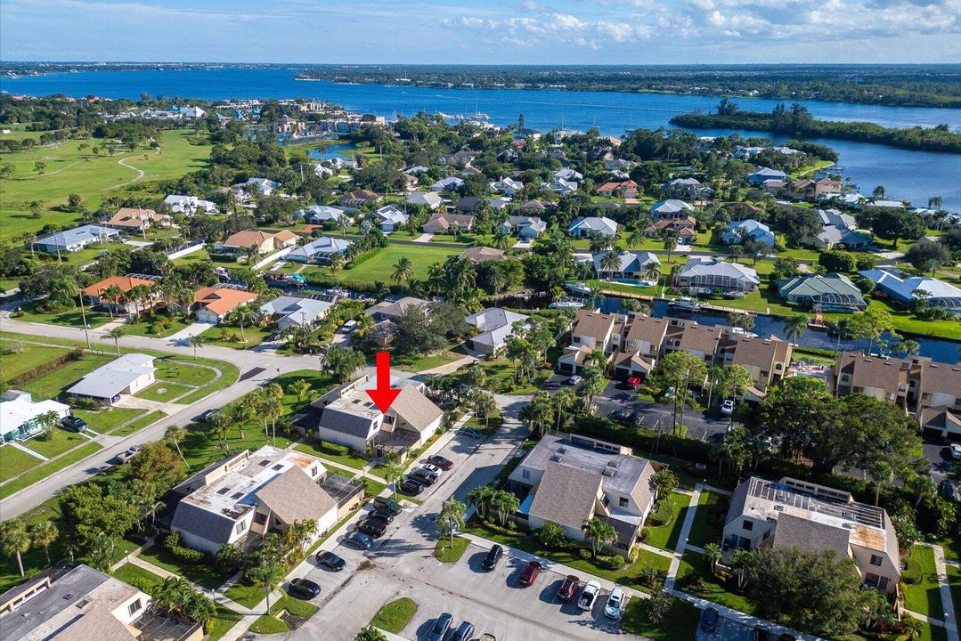 For Rent: $2,400 (3 beds, 2 baths, 1764 Square Feet)