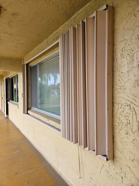 For Rent: $1,250 (1 beds, 1 baths, 650 Square Feet)