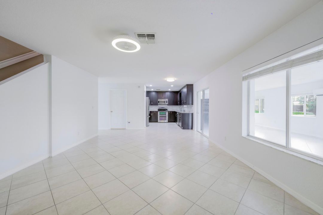 For Sale: $475,000 (4 beds, 2 baths, 3183 Square Feet)