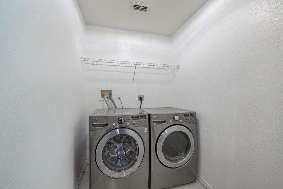 For Sale: $475,000 (4 beds, 2 baths, 3183 Square Feet)