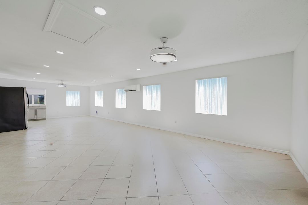 For Sale: $475,000 (4 beds, 2 baths, 3183 Square Feet)