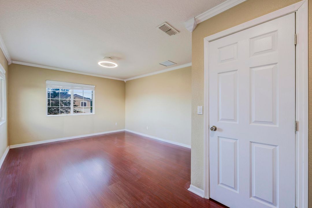 For Sale: $475,000 (4 beds, 2 baths, 3183 Square Feet)