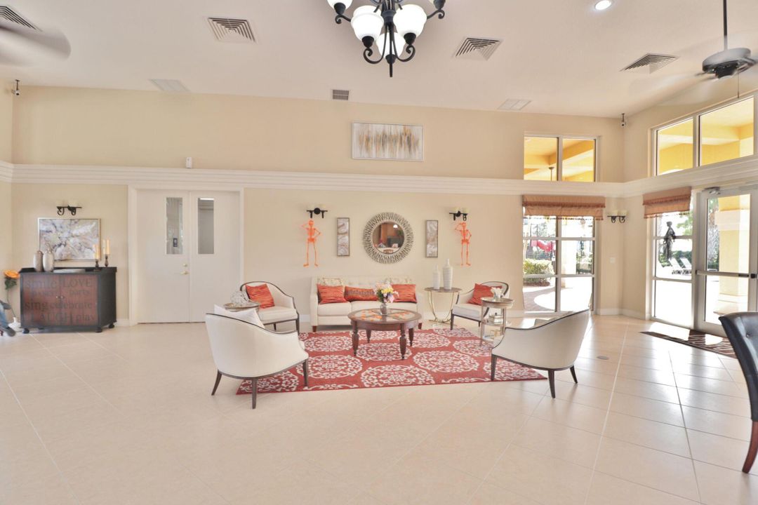 待售: $400,000 (6 贝兹, 3 浴室, 2586 平方英尺)