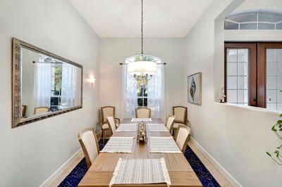 Activo con contrato: $849,000 (4 camas, 3 baños, 3430 Pies cuadrados)