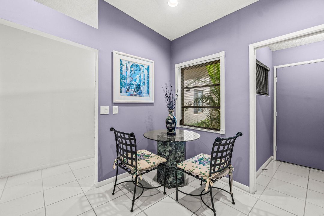 For Sale: $379,000 (2 beds, 2 baths, 1310 Square Feet)