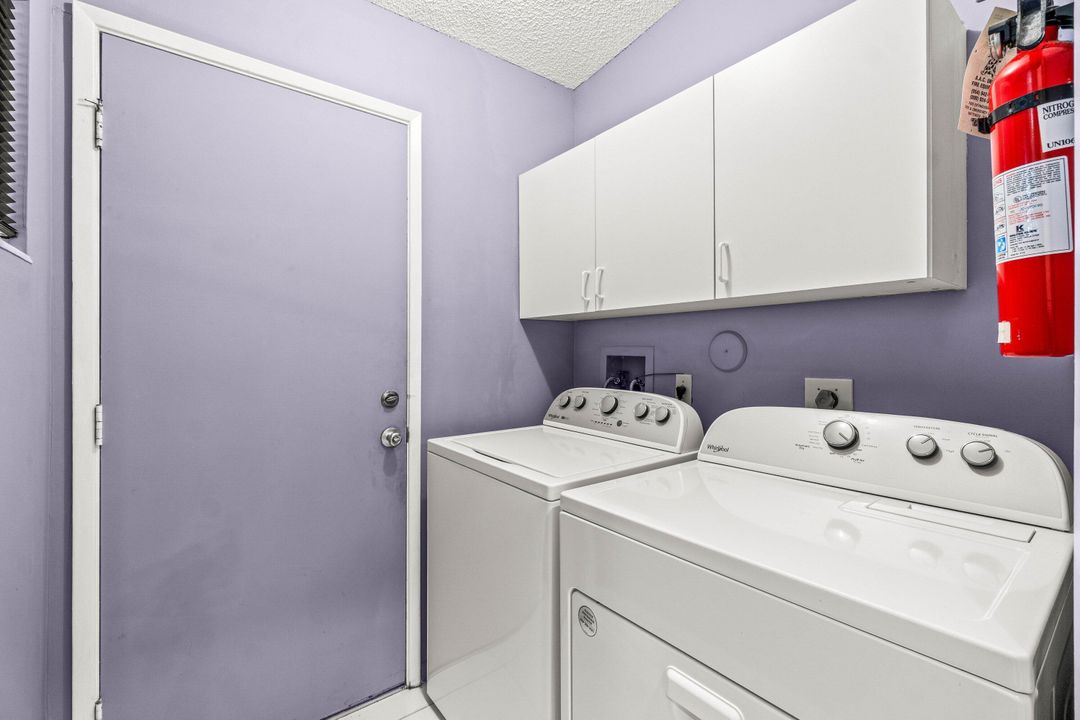 For Sale: $379,000 (2 beds, 2 baths, 1310 Square Feet)