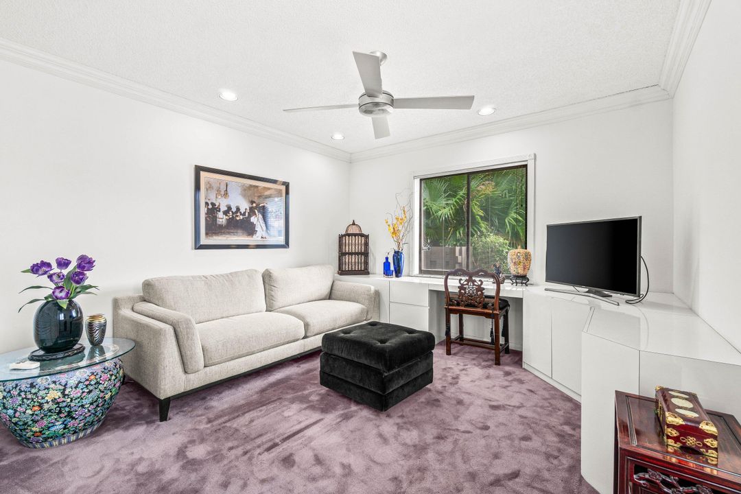 For Sale: $379,000 (2 beds, 2 baths, 1310 Square Feet)