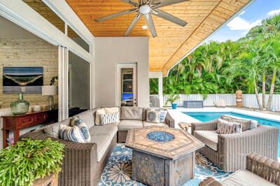 Activo con contrato: $849,000 (4 camas, 3 baños, 3430 Pies cuadrados)