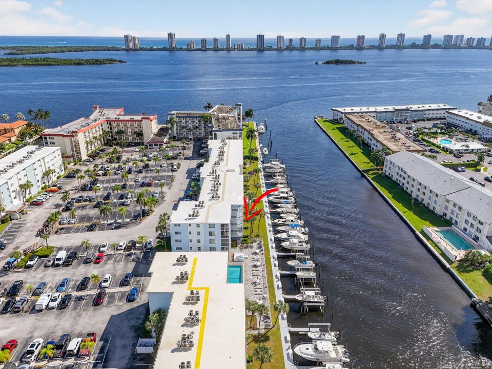 На продажу: $289,000 (1 спален, 1 ванн, 720 Квадратных фут)