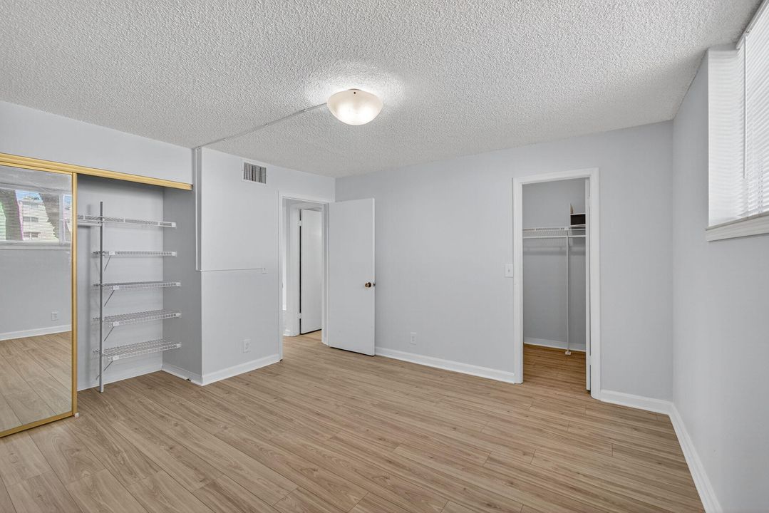 На продажу: $289,000 (1 спален, 1 ванн, 720 Квадратных фут)